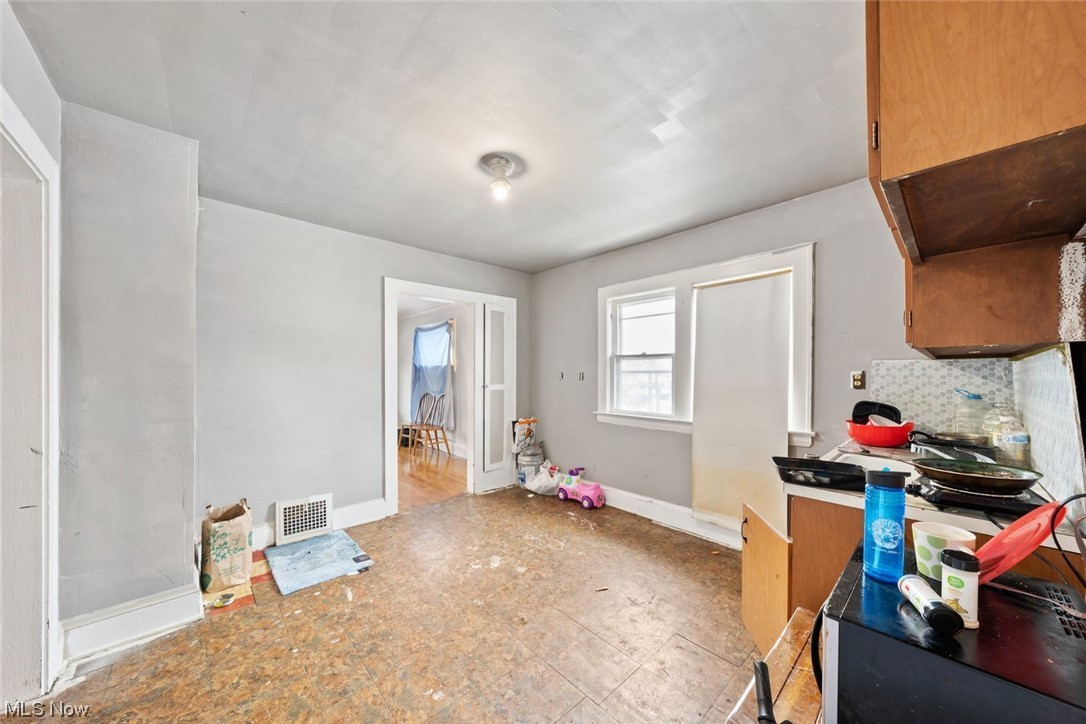 Southerly Line/Gay Ave - Residential Income