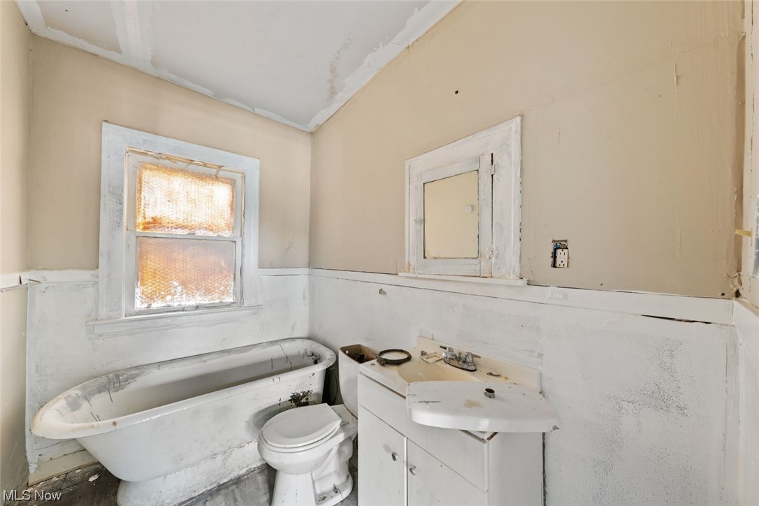 Southerly Line/Gay Ave - Residential Income