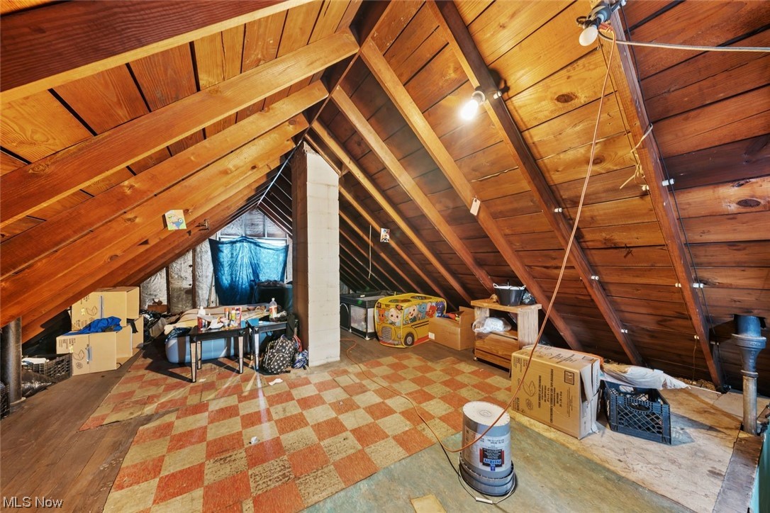 Southerly Line/Gay Ave - Residential Income