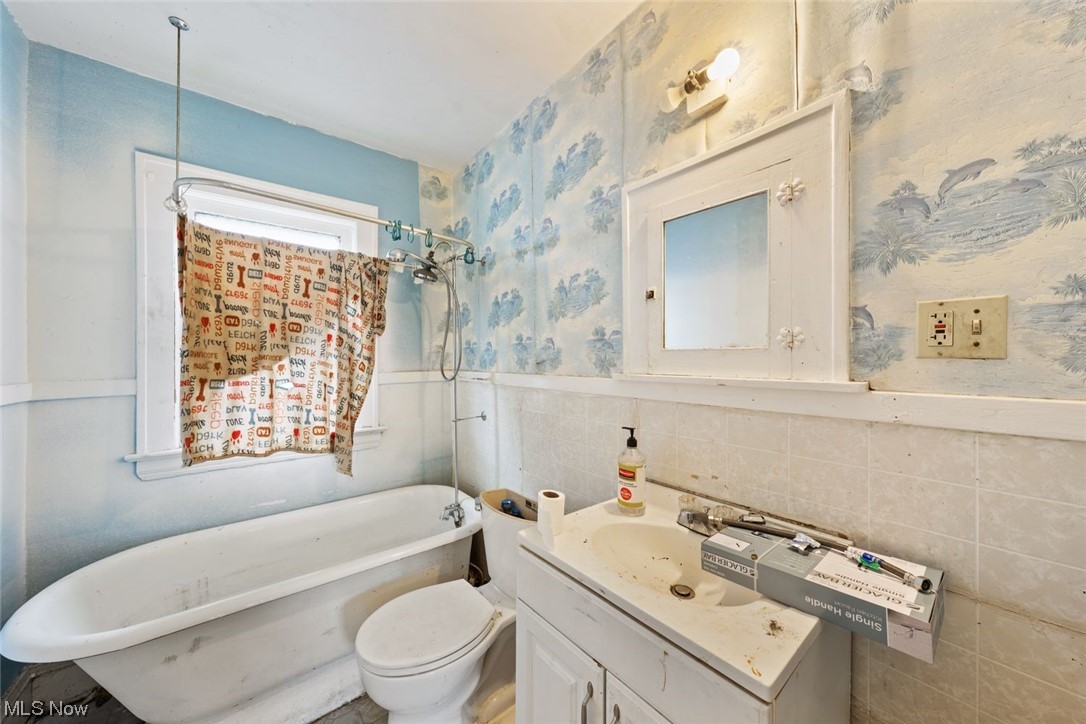 Southerly Line/Gay Ave - Residential Income