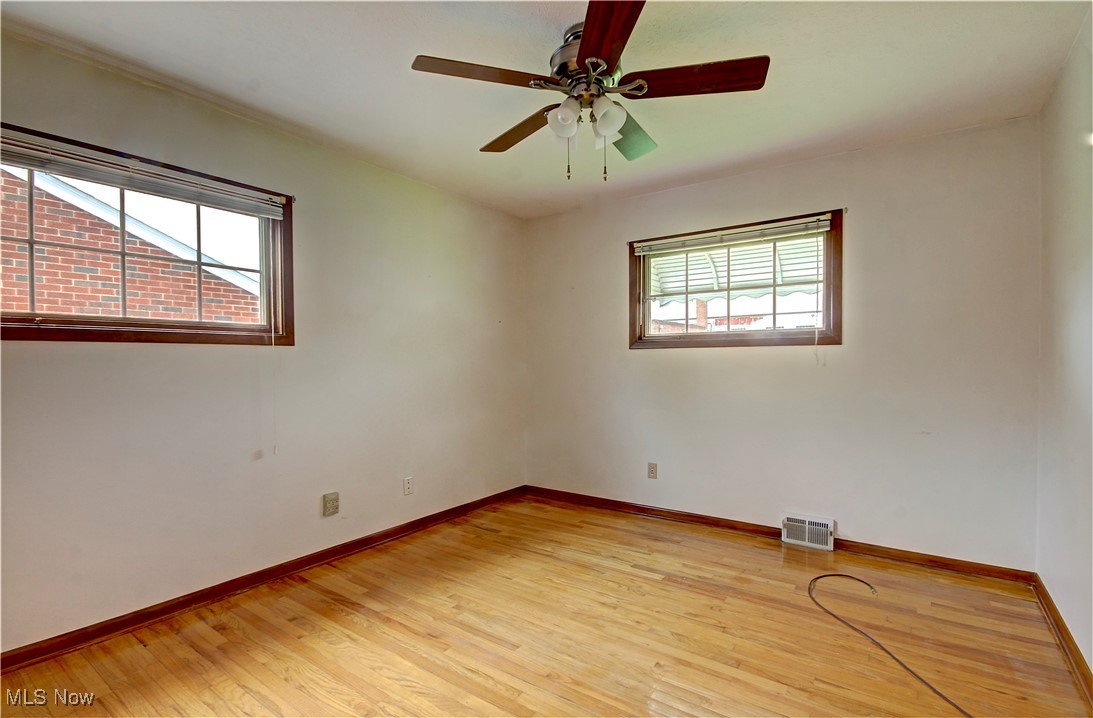 273 E 315th Street, Willowick, Ohio image 16