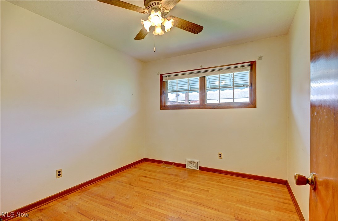 273 E 315th Street, Willowick, Ohio image 18