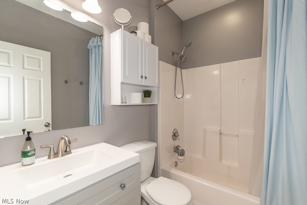 Dolly M Reynolds Resub - Residential