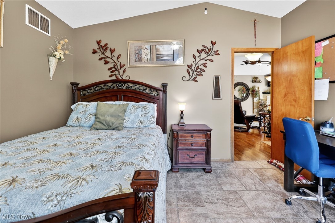 Commons/Vlgs/Wetherington Condo - Residential