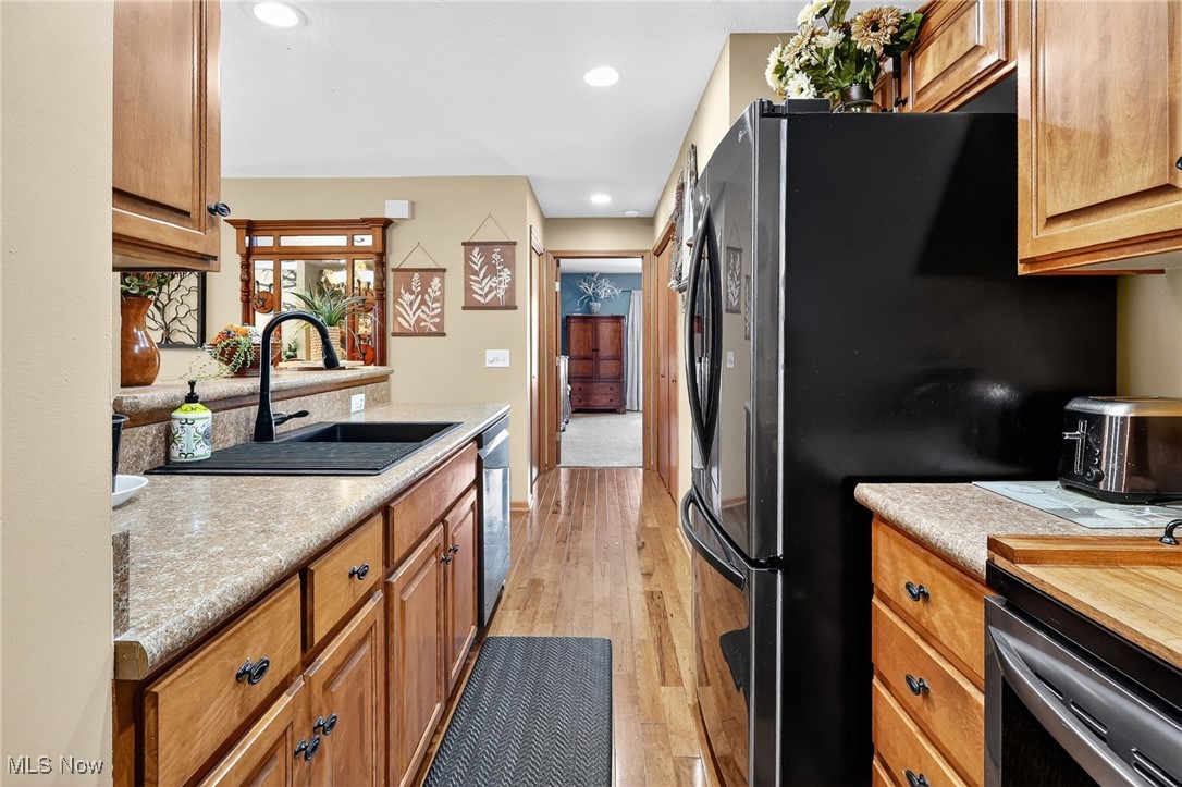 Commons/Vlgs/Wetherington Condo - Residential