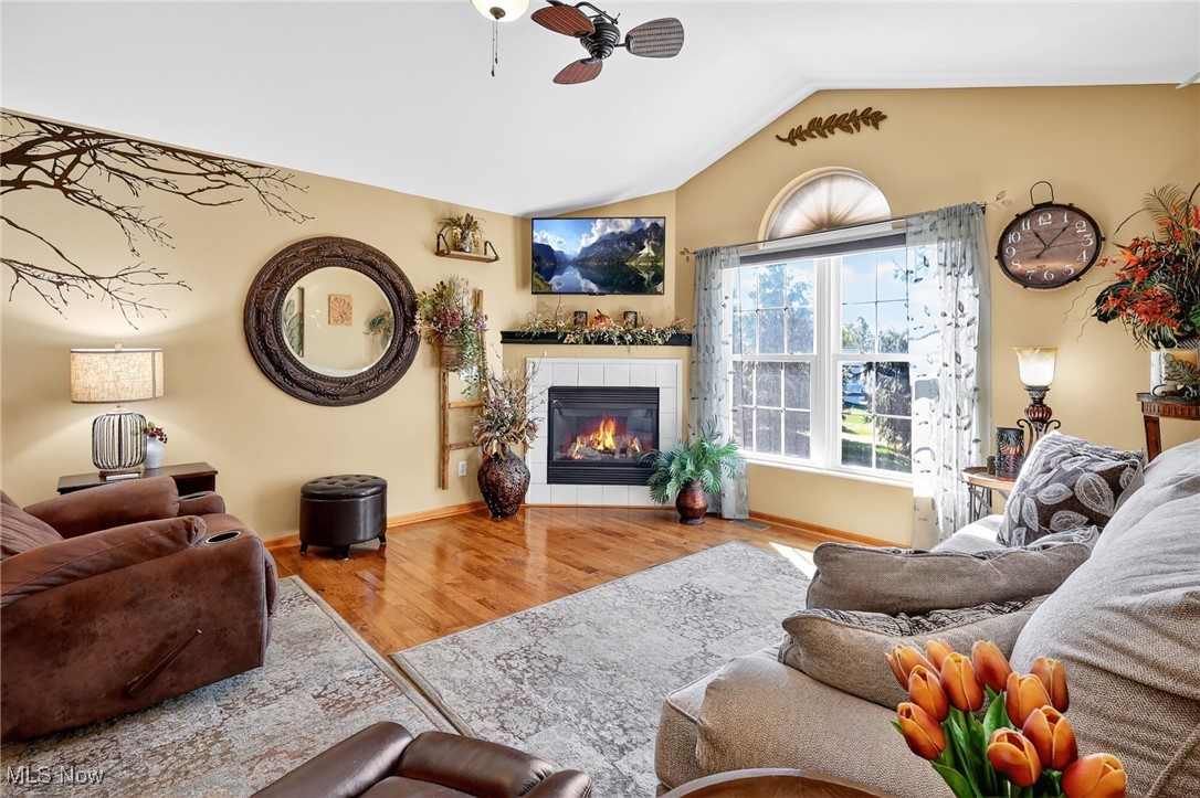 Commons/Vlgs/Wetherington Condo - Residential