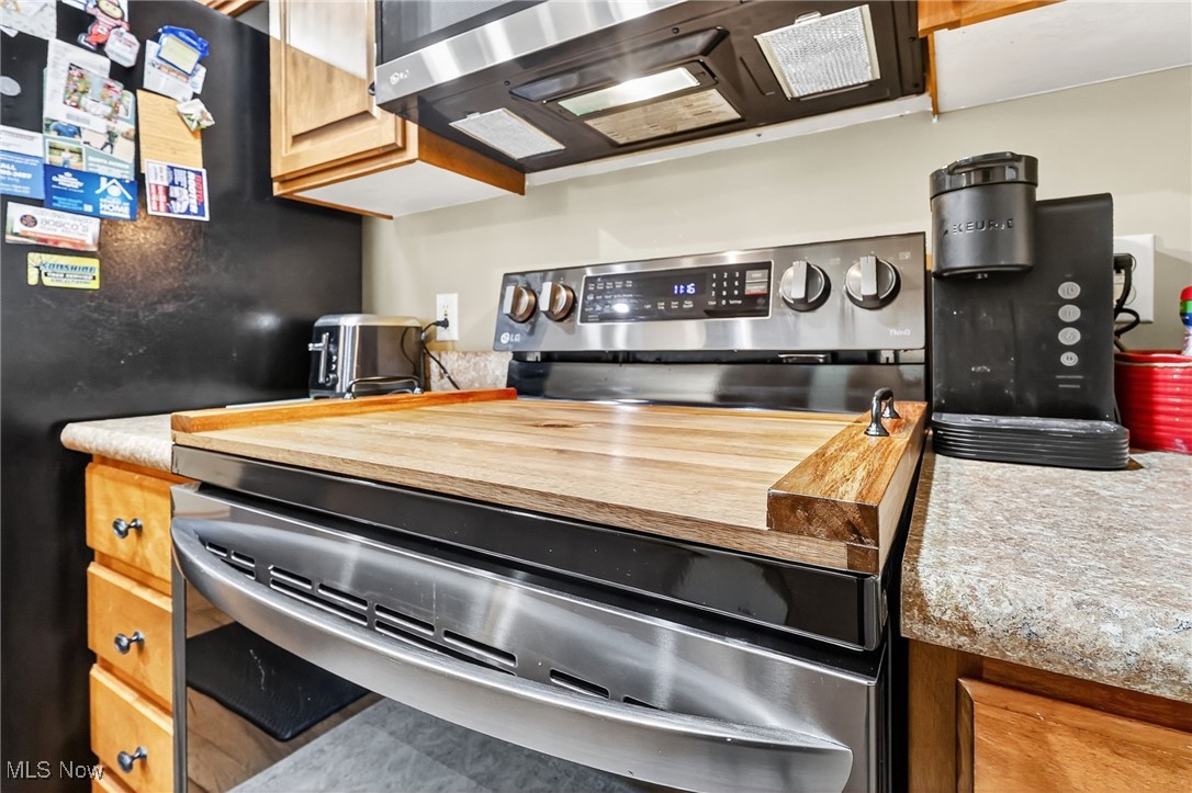 Commons/Vlgs/Wetherington Condo - Residential