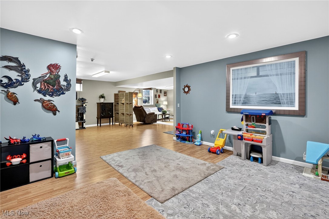 Commons/Vlgs/Wetherington Condo - Residential