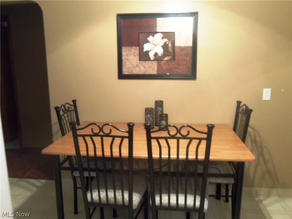 Laura E Sladden - Residential