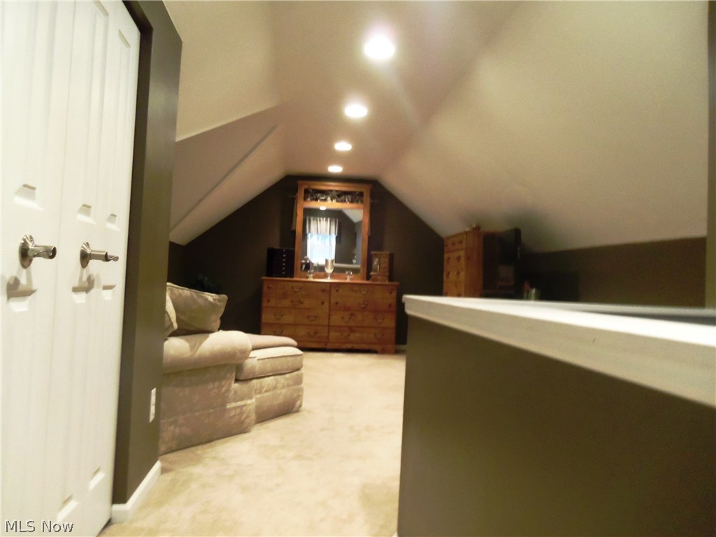 Laura E Sladden - Residential