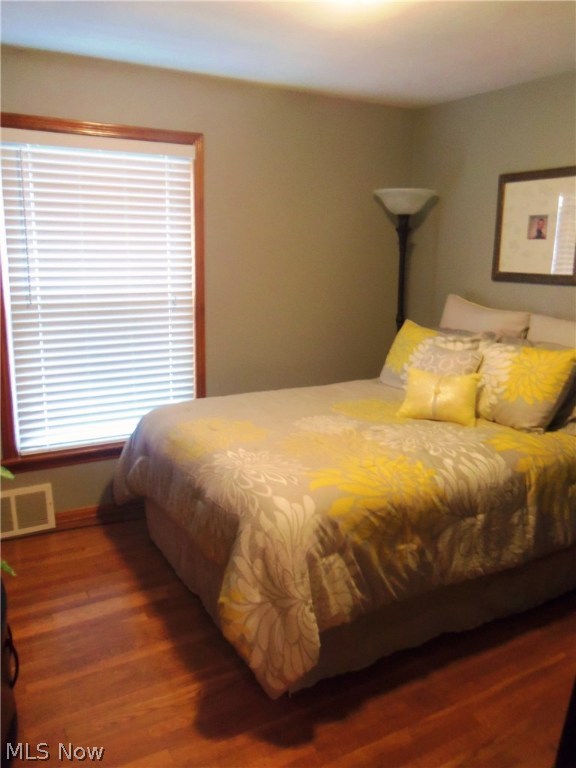 Laura E Sladden - Residential