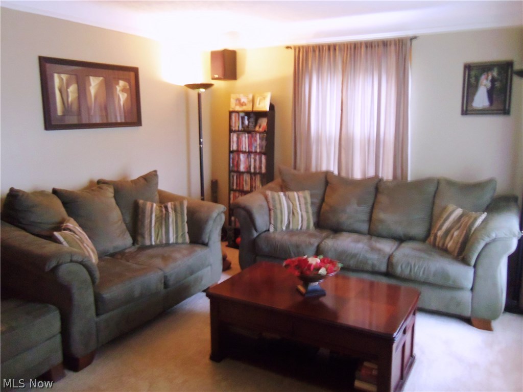 Laura E Sladden - Residential