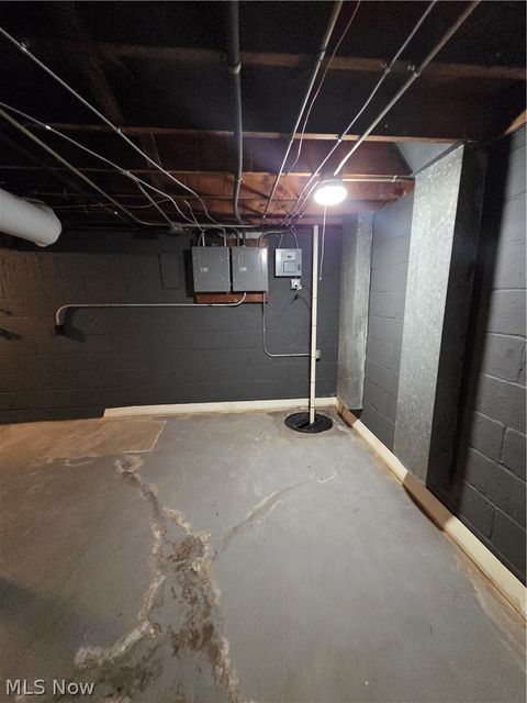 Tiny photo for 472 E 222nd Street, Euclid, OH 44123 (MLS # 5221918)