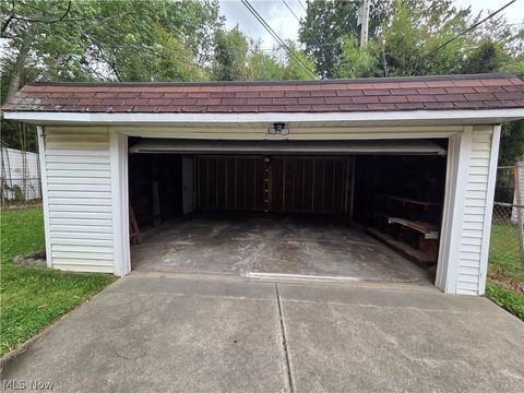 Tiny photo for 472 E 222nd Street, Euclid, OH 44123 (MLS # 5221918)
