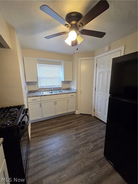 Tiny photo for 472 E 222nd Street, Euclid, OH 44123 (MLS # 5221918)