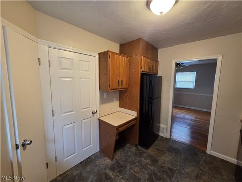 Tiny photo for 472 E 222nd Street, Euclid, OH 44123 (MLS # 5221918)