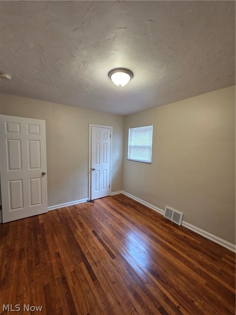 Tiny photo for 472 E 222nd Street, Euclid, OH 44123 (MLS # 5221918)