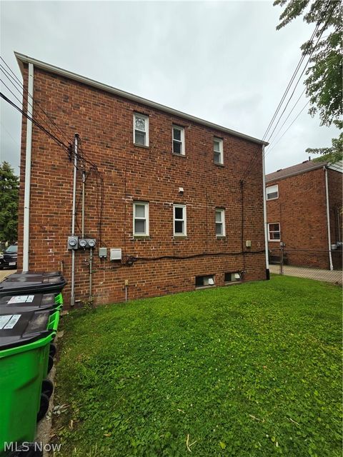 Tiny photo for 472 E 222nd Street, Euclid, OH 44123 (MLS # 5221918)