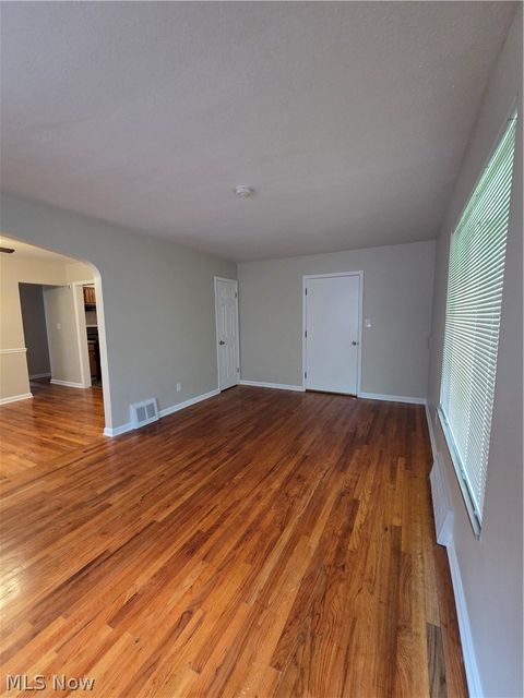 Tiny photo for 472 E 222nd Street, Euclid, OH 44123 (MLS # 5221918)