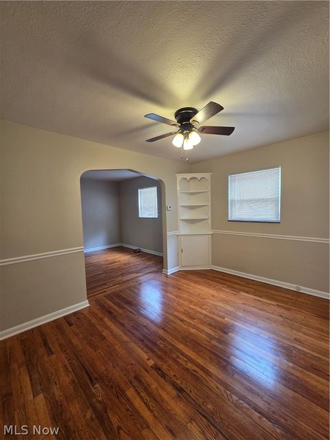 Tiny photo for 472 E 222nd Street, Euclid, OH 44123 (MLS # 5221918)