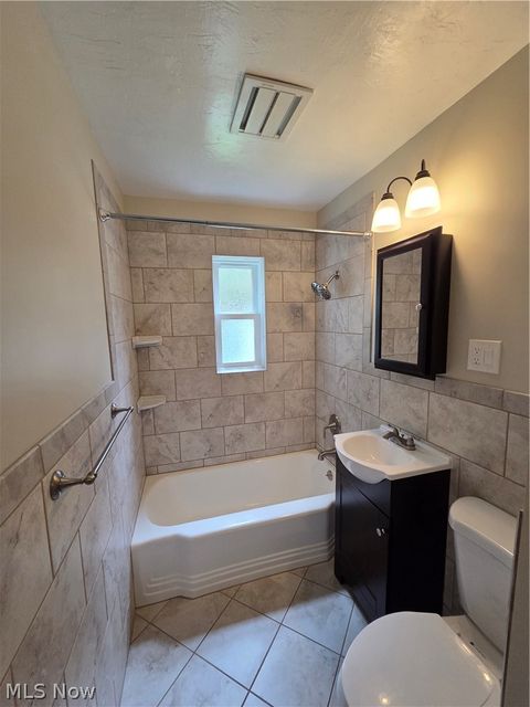 Tiny photo for 472 E 222nd Street, Euclid, OH 44123 (MLS # 5221918)