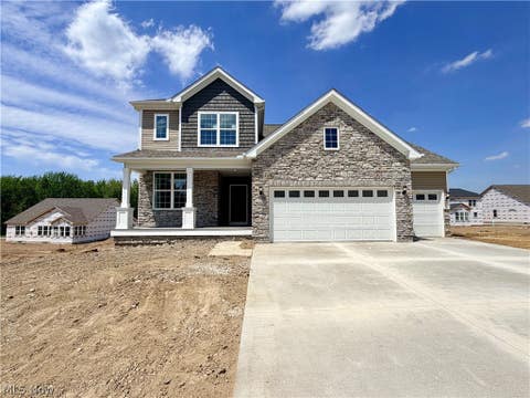 Homes For Sale - 8010 Echo Hill Manor Drive<br/> Mentor, OH 44060