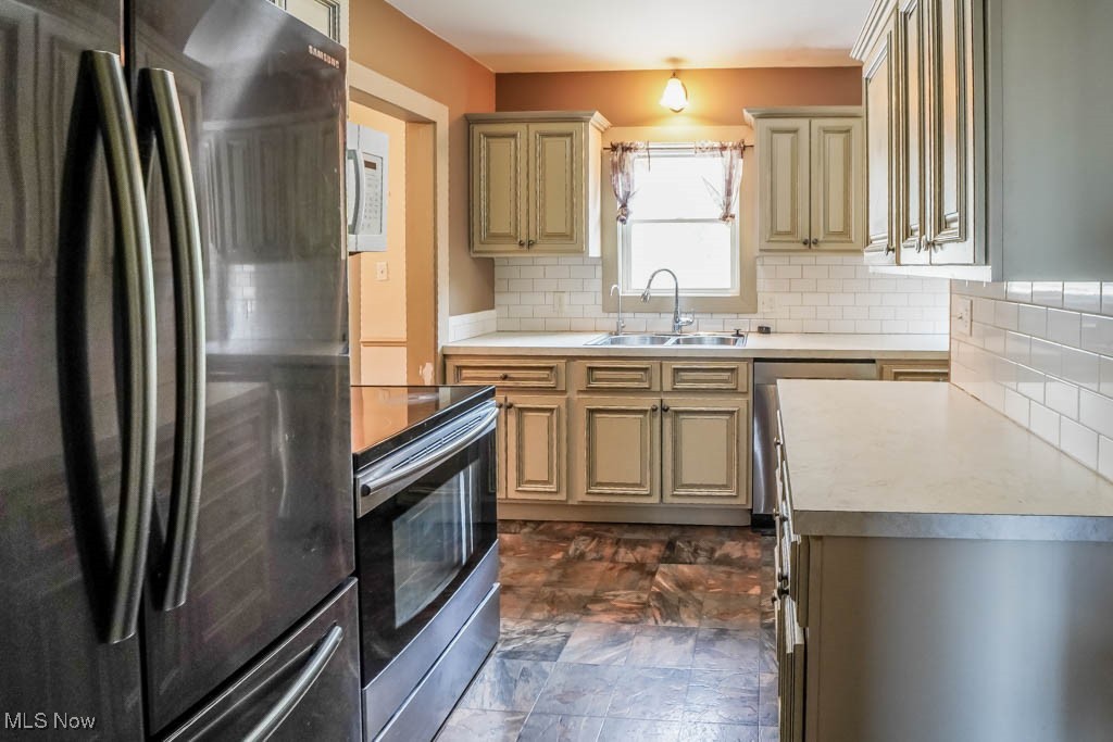 1718 Frazer Avenue, Canton, Ohio image 9