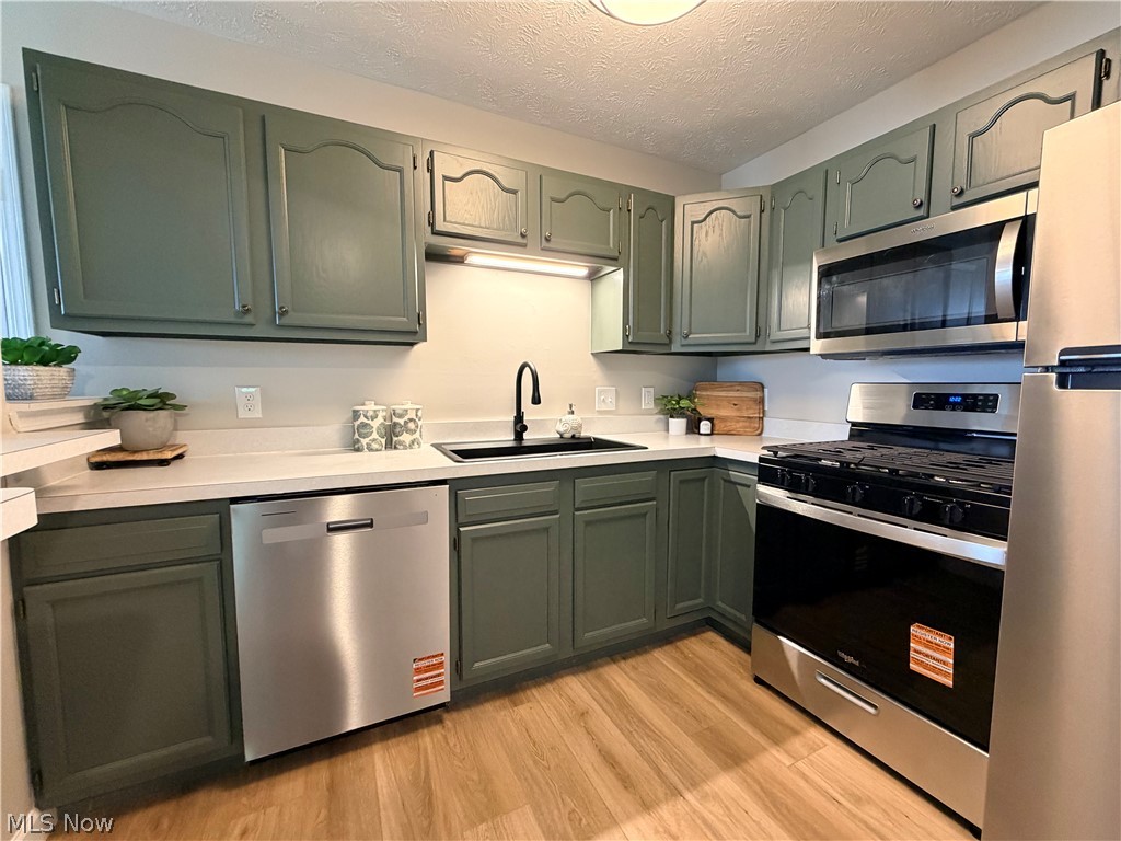 NORTH CREEK VILLAS - Residential
