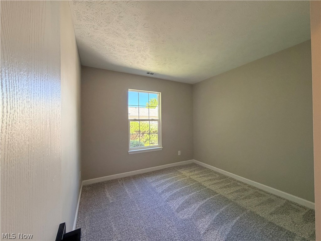 NORTH CREEK VILLAS - Residential
