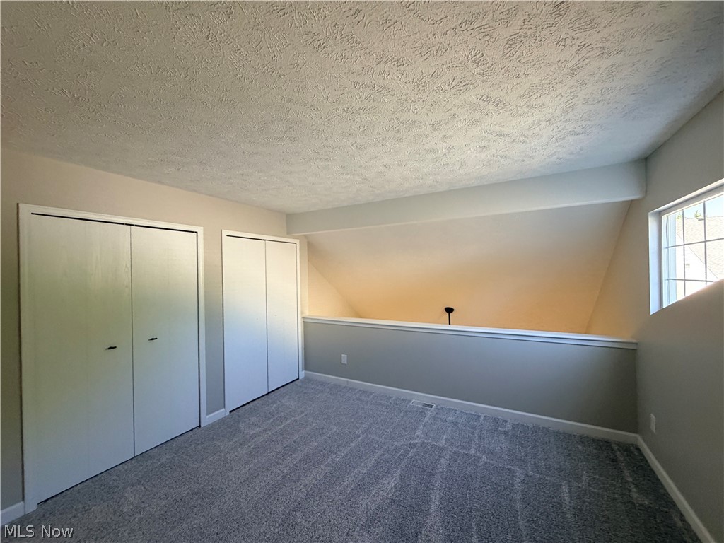 NORTH CREEK VILLAS - Residential