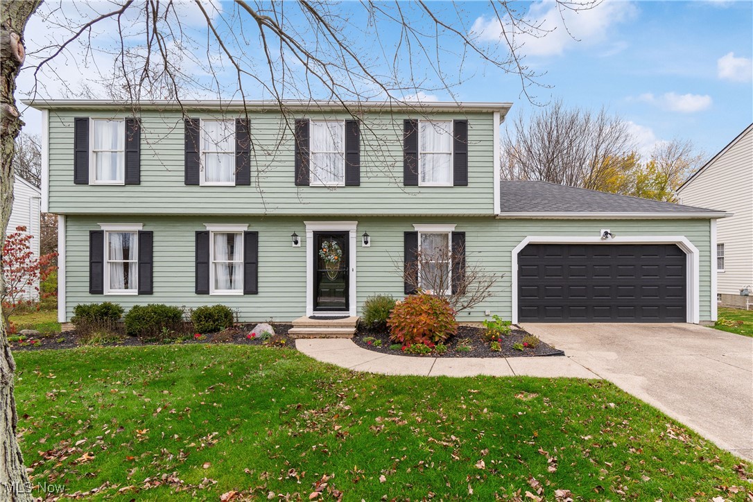 13238 Fairwinds Drive, Strongsville, Ohio image 3