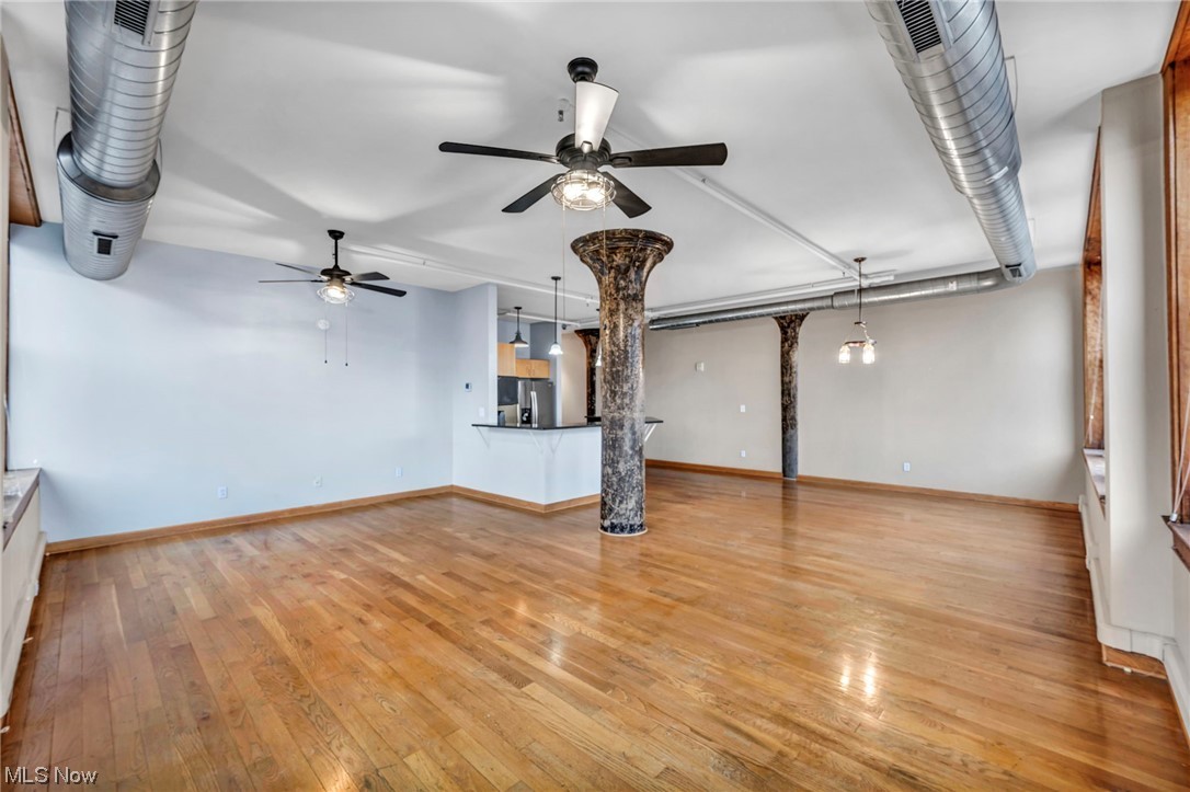 Sincere Bldg Condo - Residential