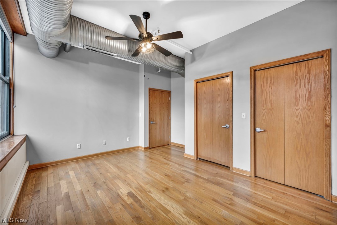 Sincere Bldg Condo - Residential
