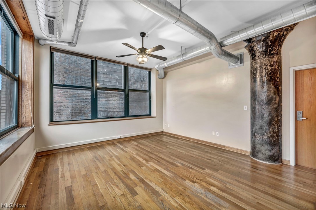 Sincere Bldg Condo - Residential