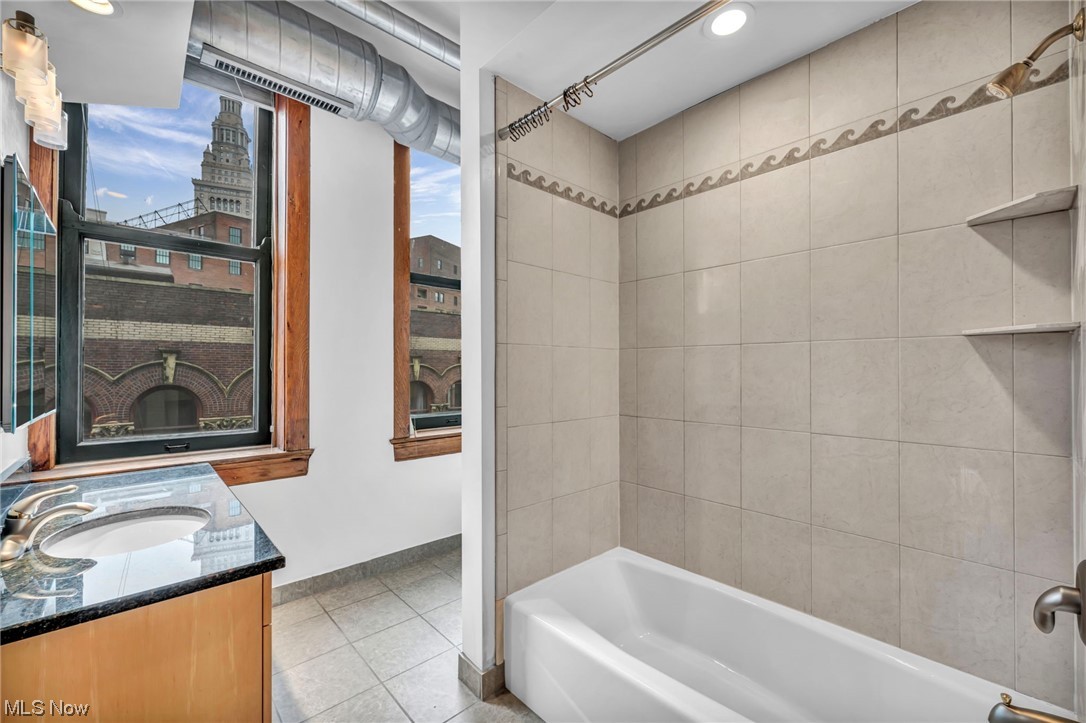 Sincere Bldg Condo - Residential