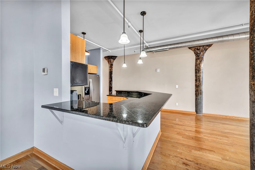 Sincere Bldg Condo - Residential