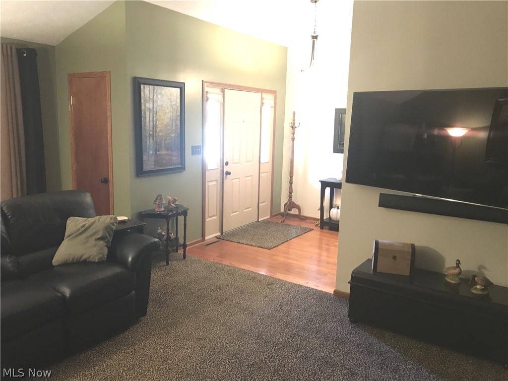 Schoenbrunn Estate - Residential