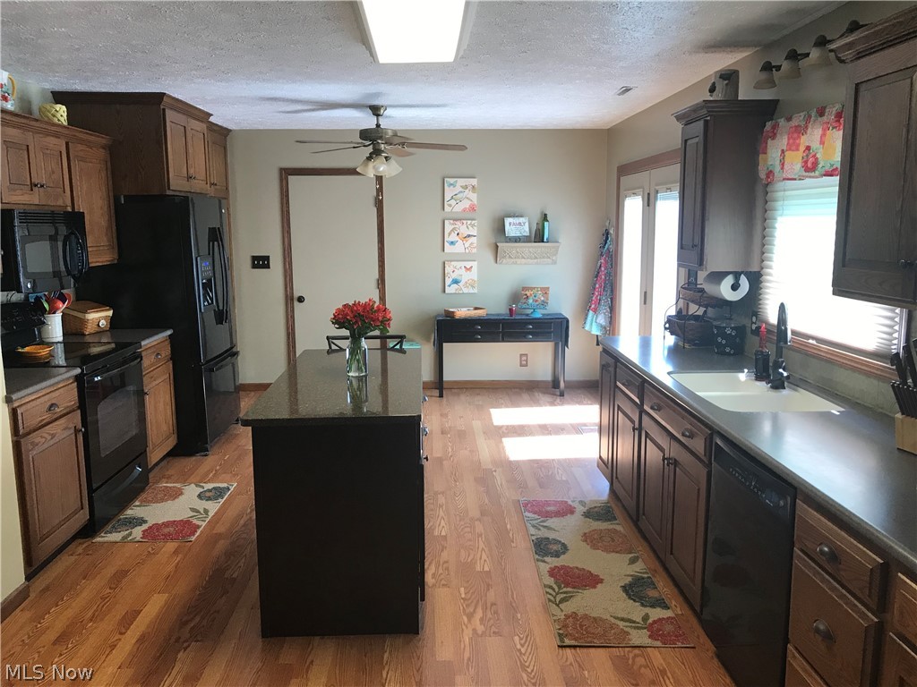 Schoenbrunn Estate - Residential