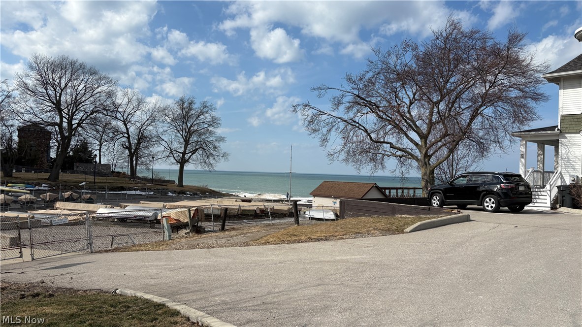 Vineyard Beach - Residential