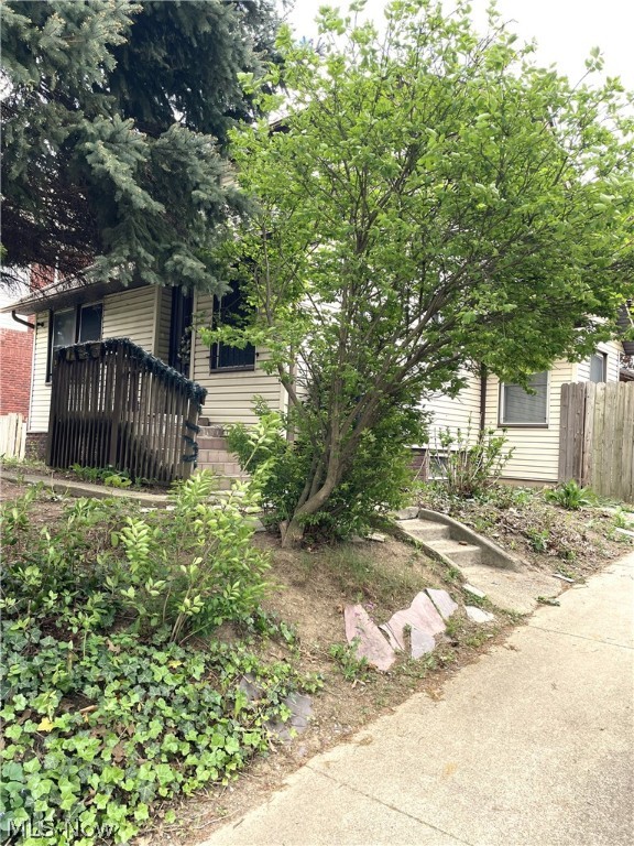 Lorain Villas - Residential