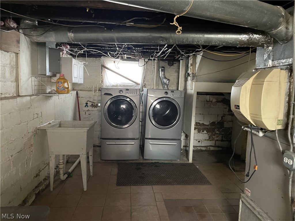 Lorain Villas - Residential