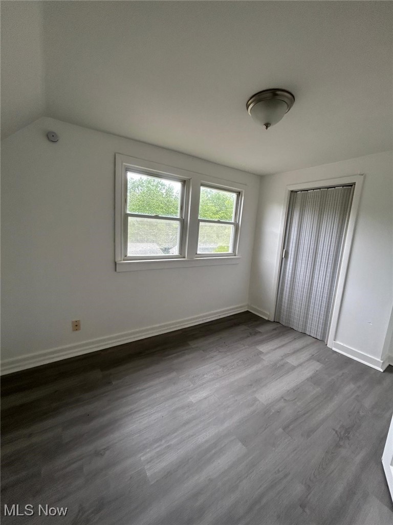 Mix & Hossacks 02 - Residential Income