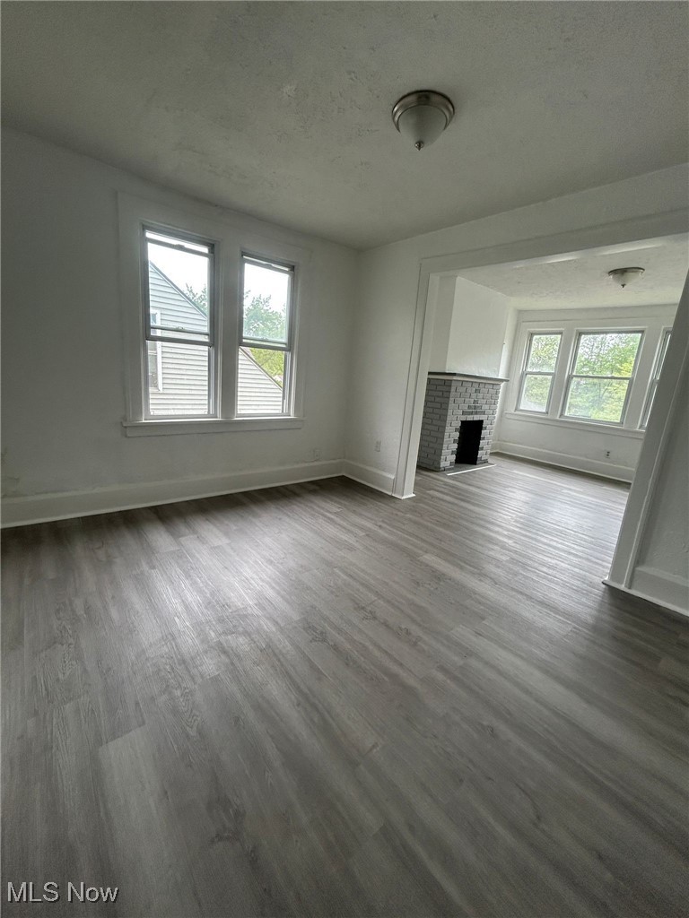 Mix & Hossacks 02 - Residential Income