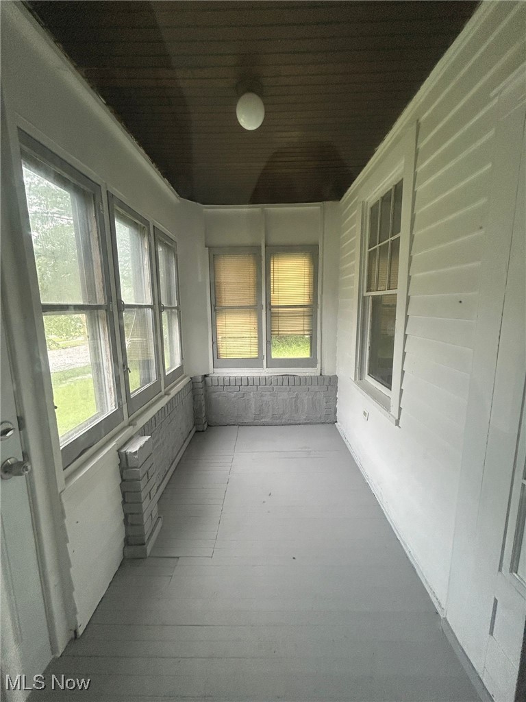 Mix & Hossacks 02 - Residential Income