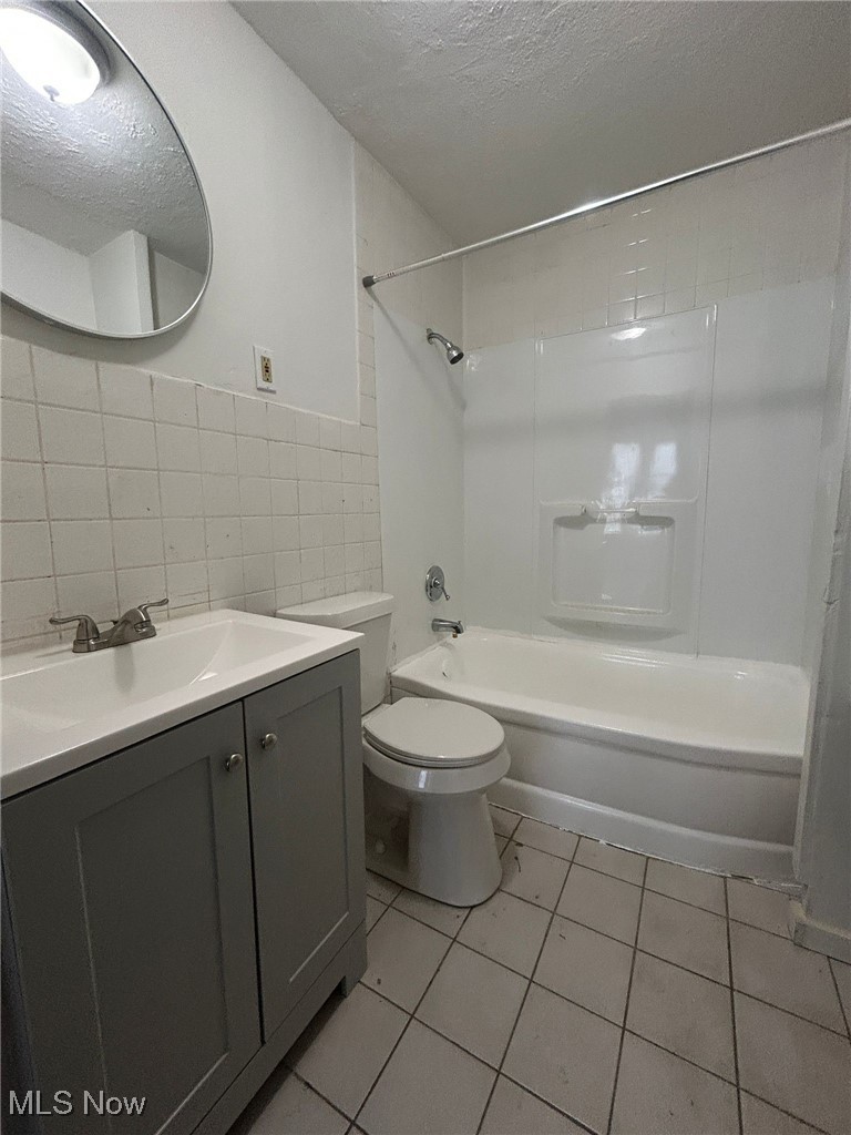 Mix & Hossacks 02 - Residential Income