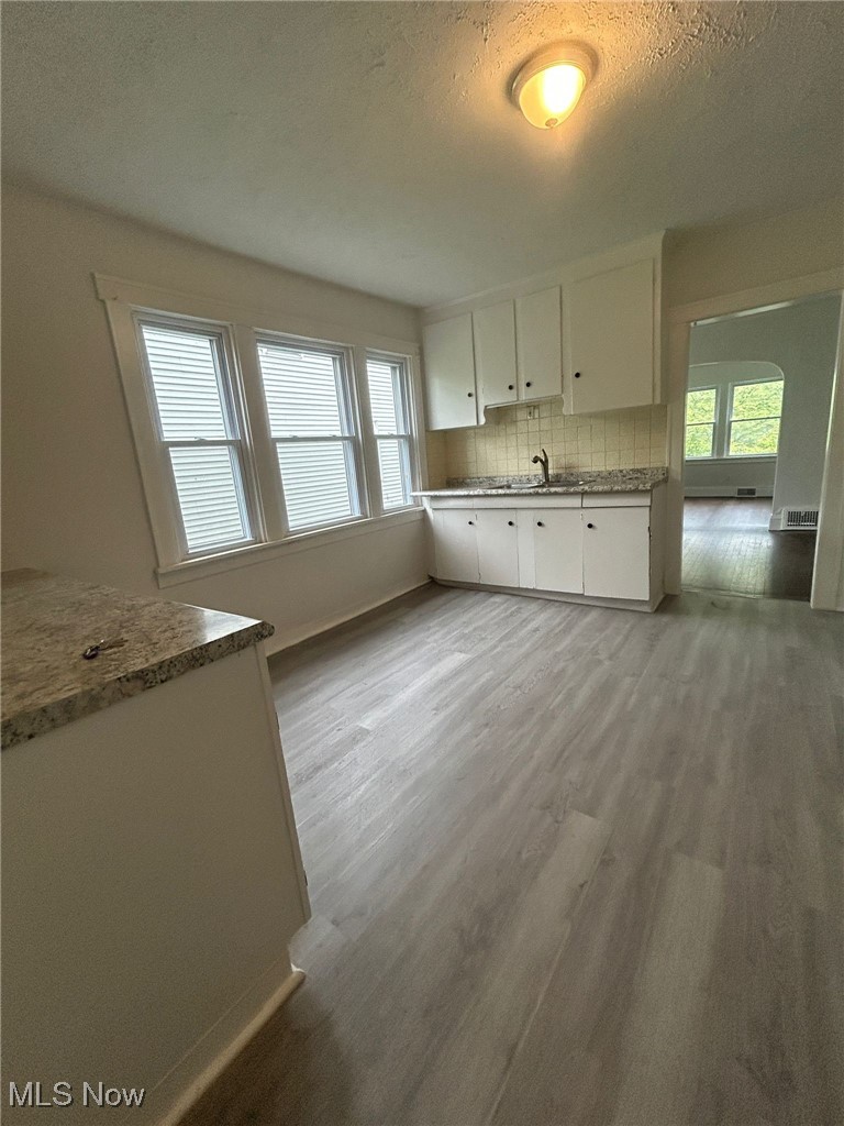 Mix & Hossacks 02 - Residential Income