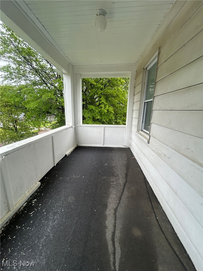 Mix & Hossacks 02 - Residential Income