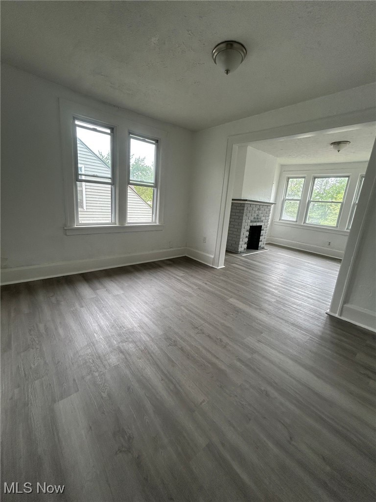 Mix & Hossacks 02 - Residential Income