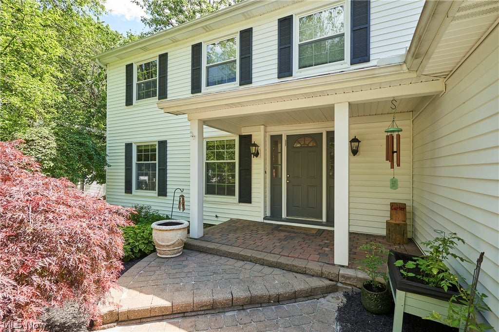 Photo of 32630 Stony Brook Lane, Solon, OH 44139 (MLS # 5218158)