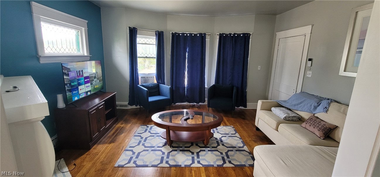 Maxwell Cole 01 - Residential Income